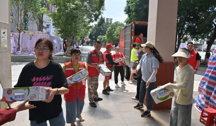 西安经开区召开优化营商环境大会