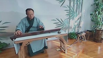 在他眼中