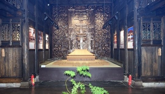 他加入了复旦大学可控核聚变团队